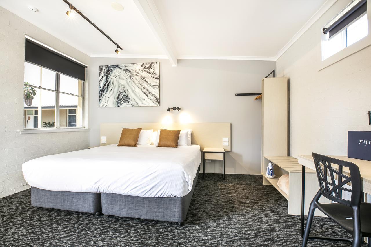 ไนท์แคป แอท โคลีตัน โฮเต็ล Hotel Colyton ภายนอก รูปภาพ