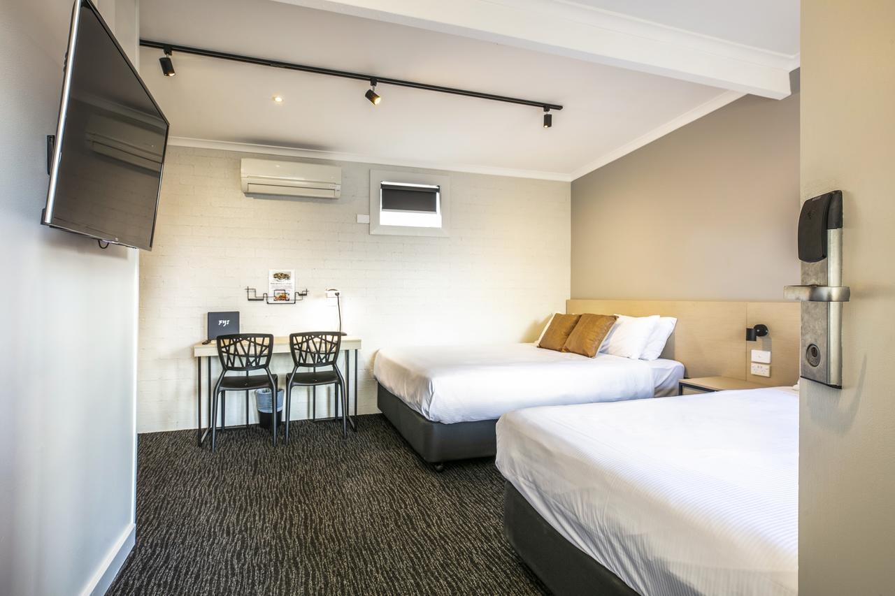 ไนท์แคป แอท โคลีตัน โฮเต็ล Hotel Colyton ภายนอก รูปภาพ